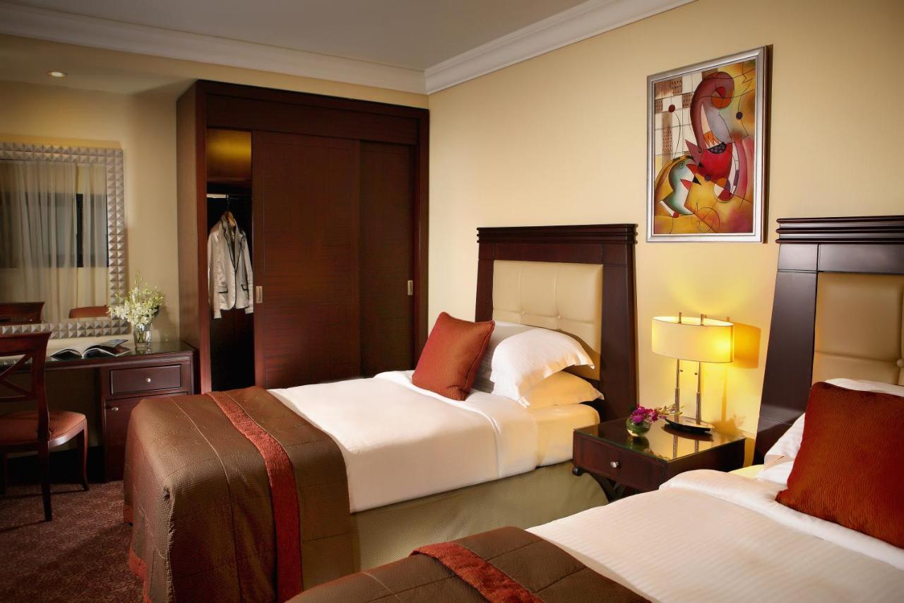 Aparthotel Raouche Arjaan By Rotana Beirut Zimmer foto