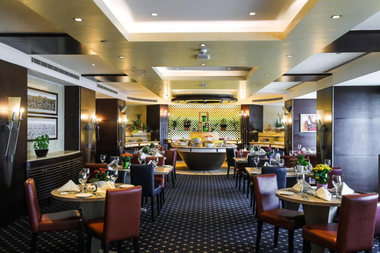 Aparthotel Raouche Arjaan By Rotana Beirut Exterior foto