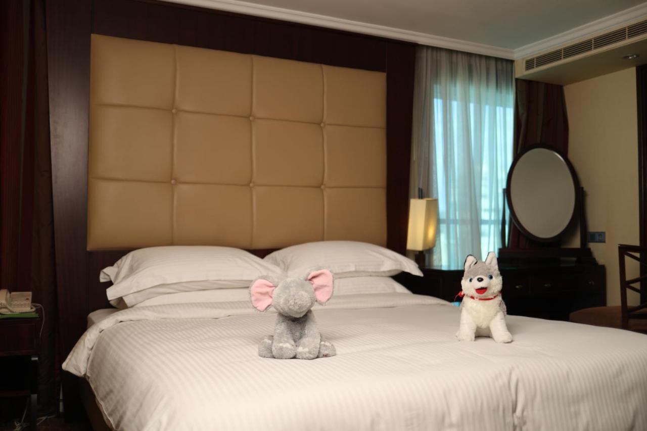 Aparthotel Raouche Arjaan By Rotana Beirut Exterior foto