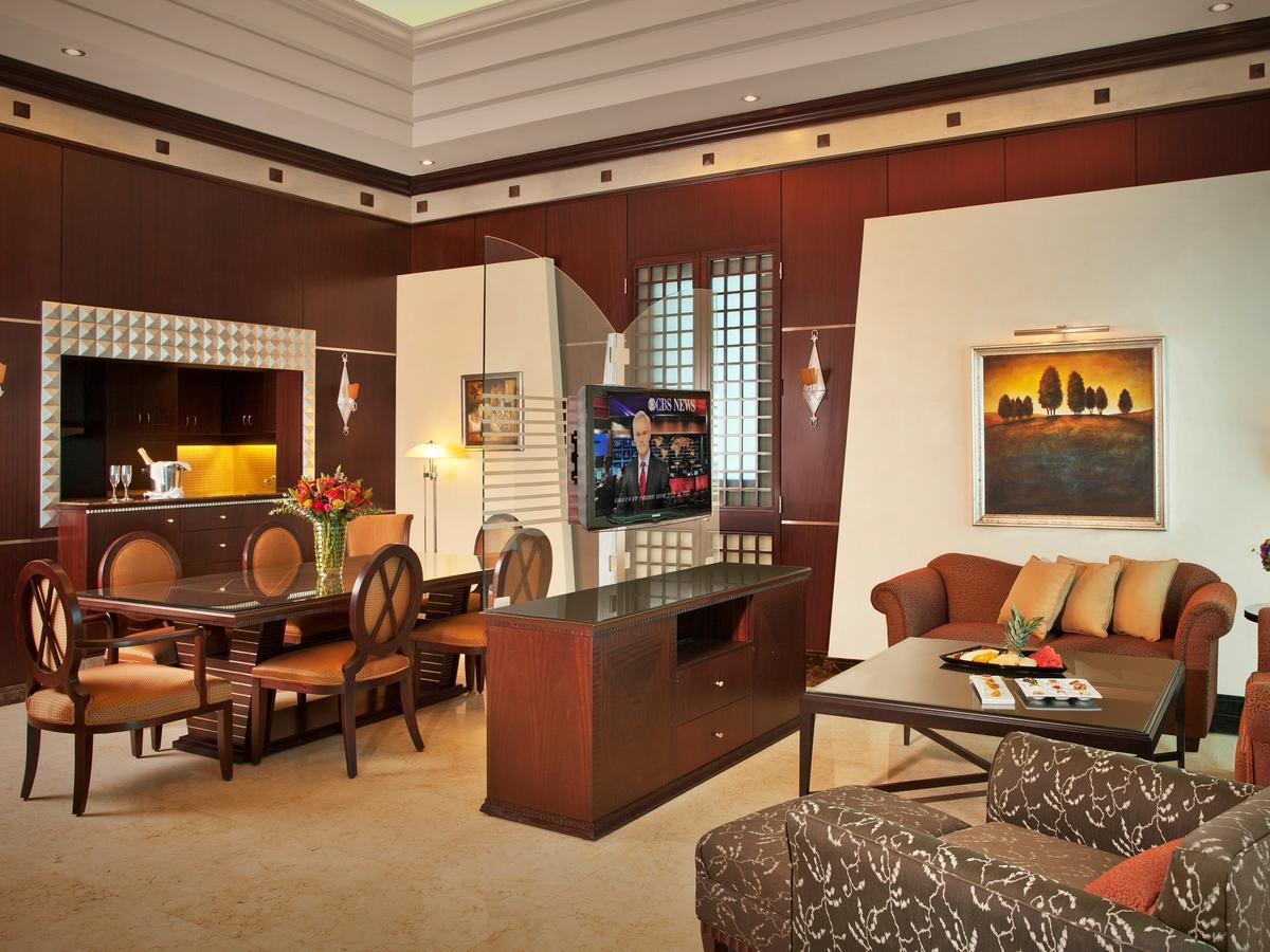 Aparthotel Raouche Arjaan By Rotana Beirut Exterior foto