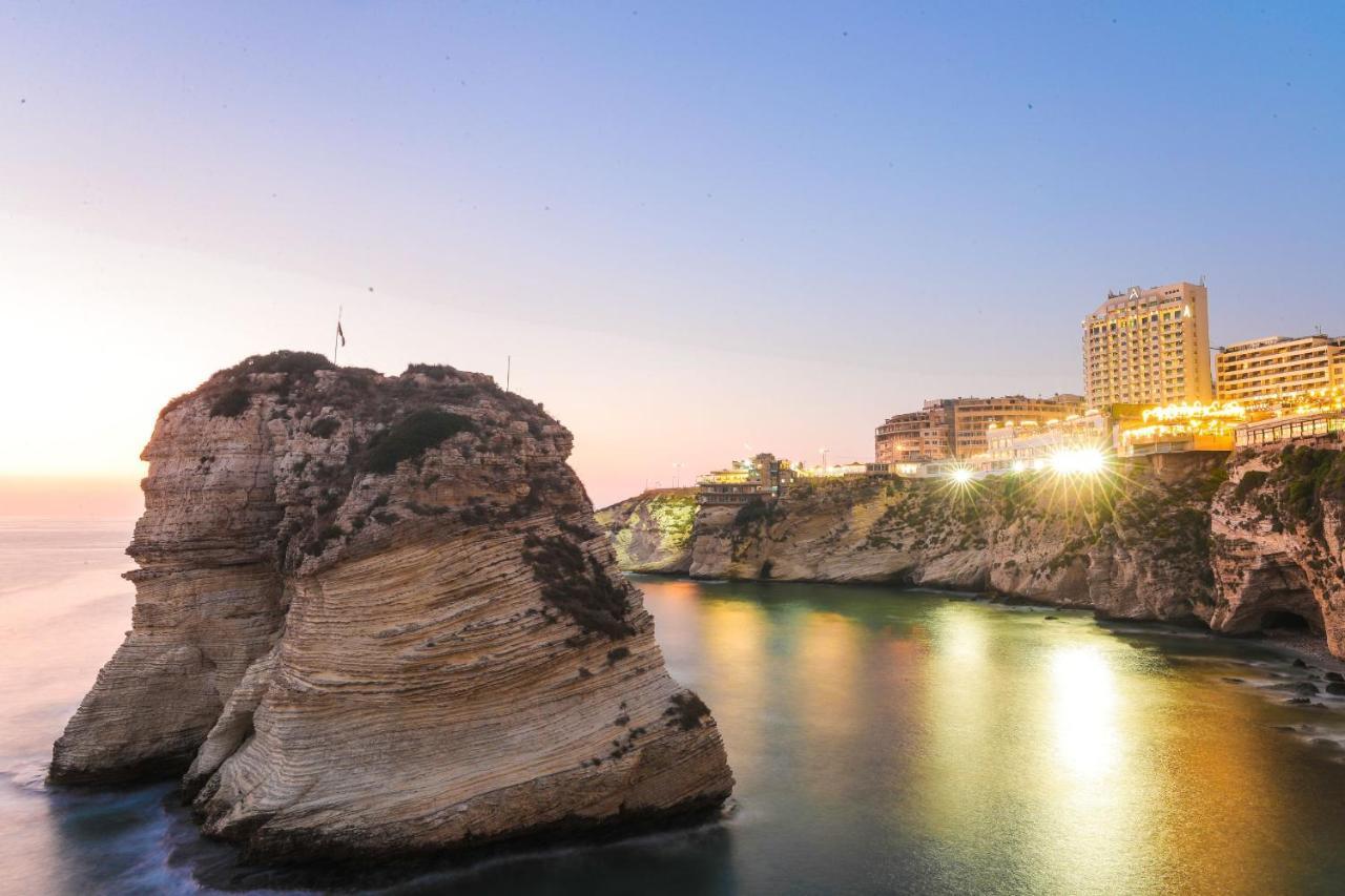 Aparthotel Raouche Arjaan By Rotana Beirut Exterior foto
